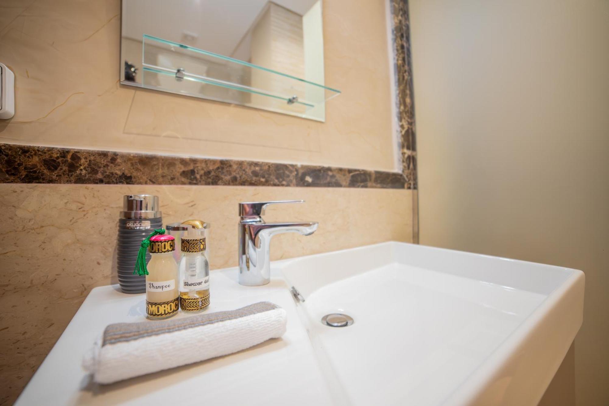 Luxury Seafront Apartment 101Sqm With Wi-Fi And Parking Agadir Exterior foto